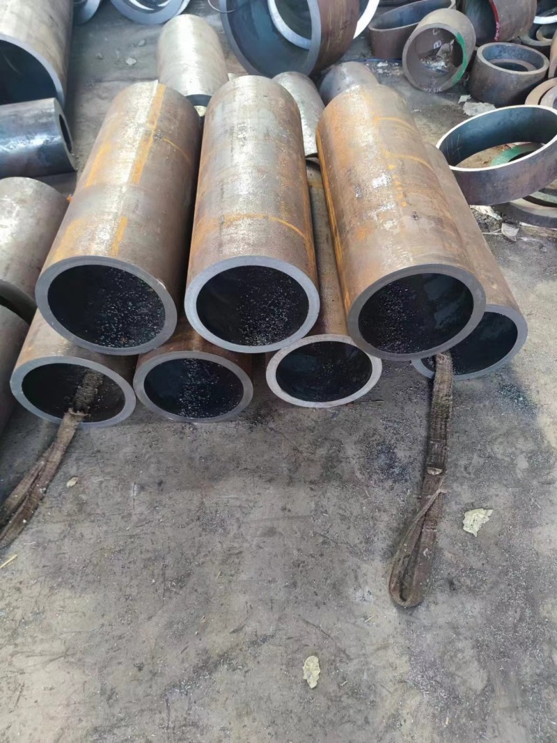 扎赉诺尔扎赉诺尔扎赉诺尔12Cr1MovG无缝钢管切割